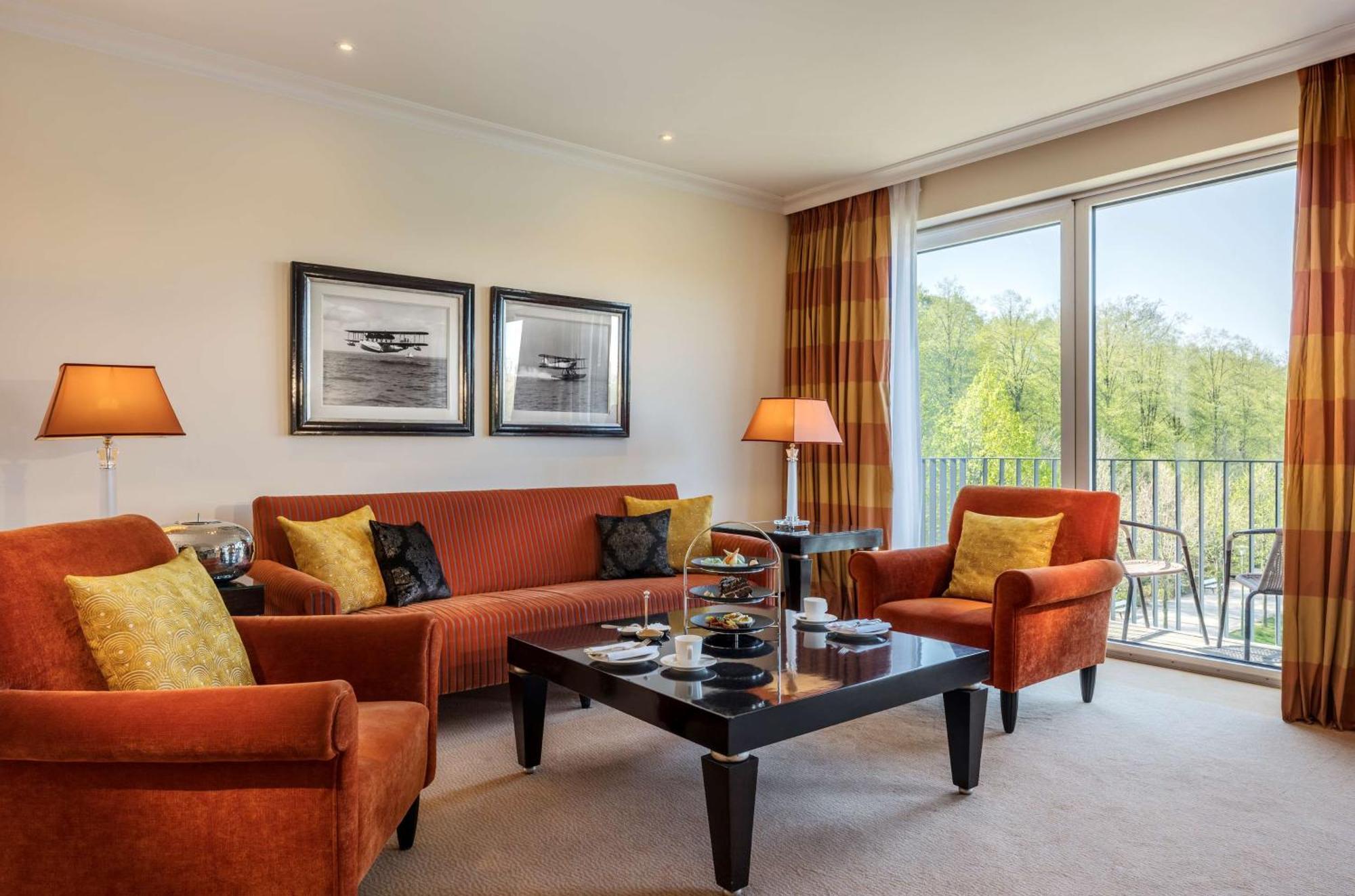 Parkhotel Bremen - Ein Mitglied Der Hommage Luxury Hotels Collection Ngoại thất bức ảnh A living room at the InterContinental Berlin