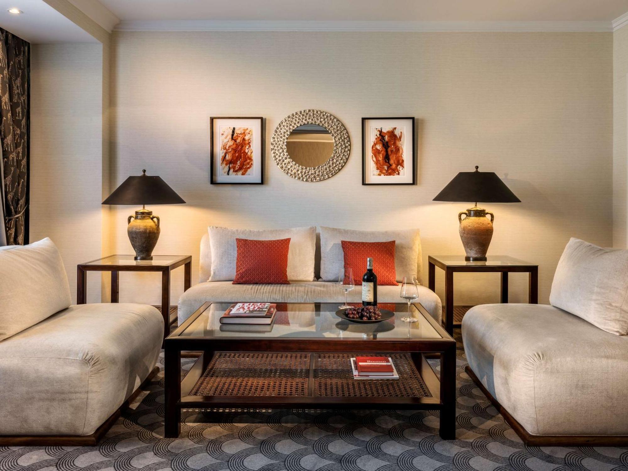 Parkhotel Bremen - Ein Mitglied Der Hommage Luxury Hotels Collection Ngoại thất bức ảnh A living room at the Mandarin Oriental, Munich